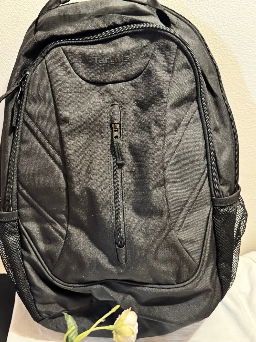 Targus Black Men's Laptop Backpack with Front Zipper Pocket